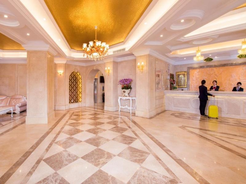 Vienna Hotel Puning South Huancheng Road High-Speed Train Station Eksteriør billede