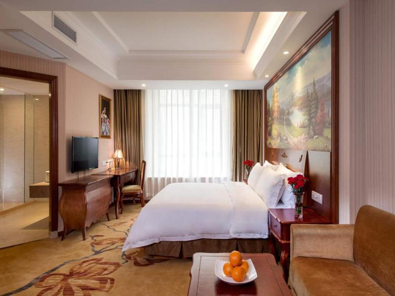 Vienna Hotel Puning South Huancheng Road High-Speed Train Station Eksteriør billede